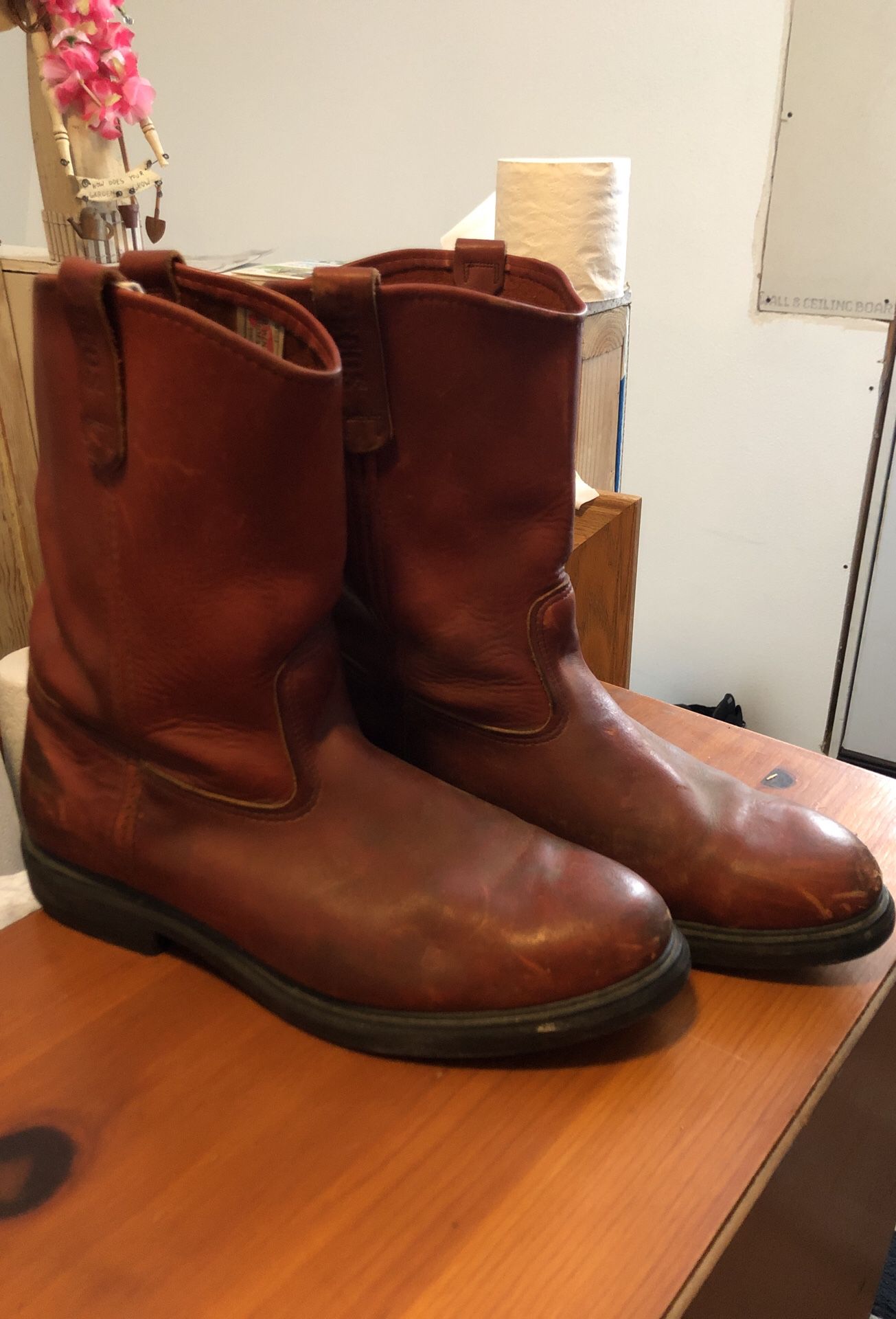 Red wing cowboy boots size 13