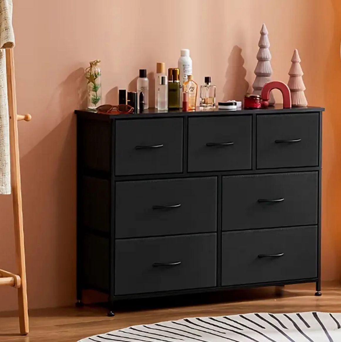 New Black 7-Drawer Dresser