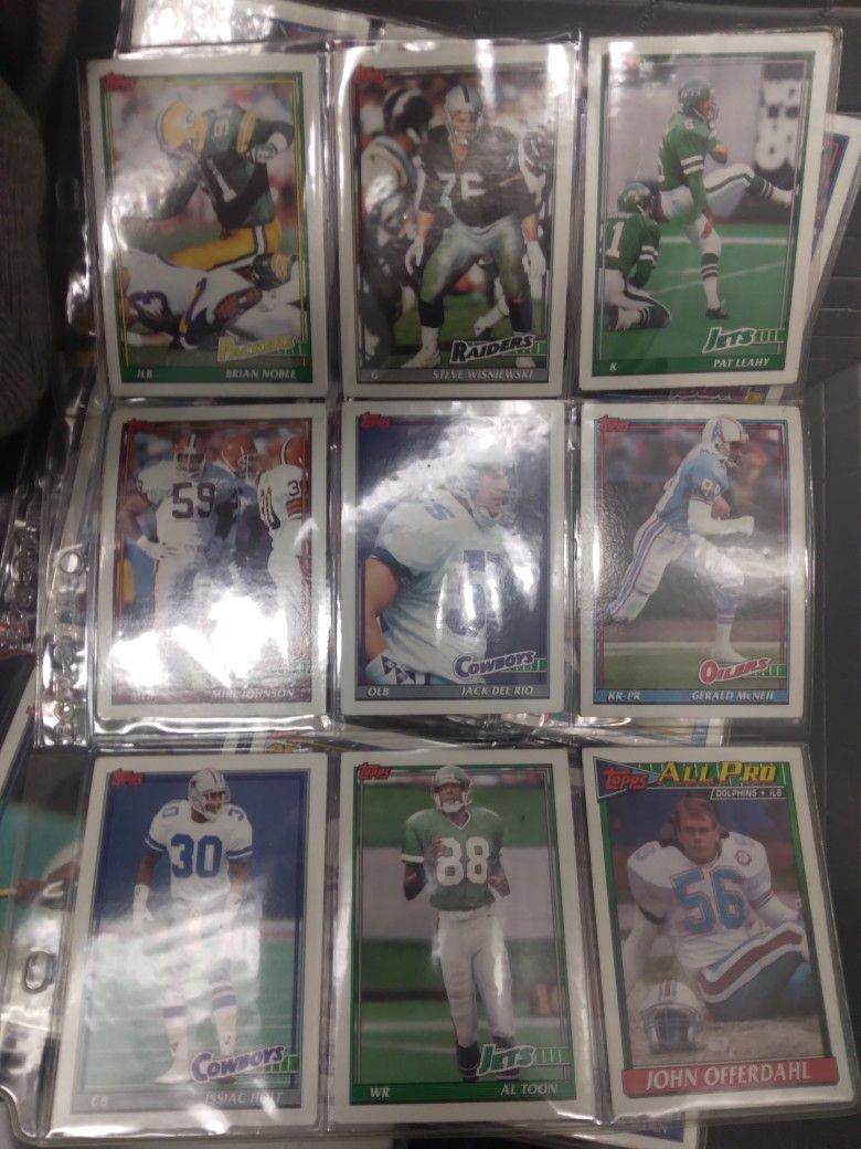 Baseball & NFL &basketball  Cards With Signatures On Some Got Couple Upperdeck Cards But Great Condition Will Trade Depends 