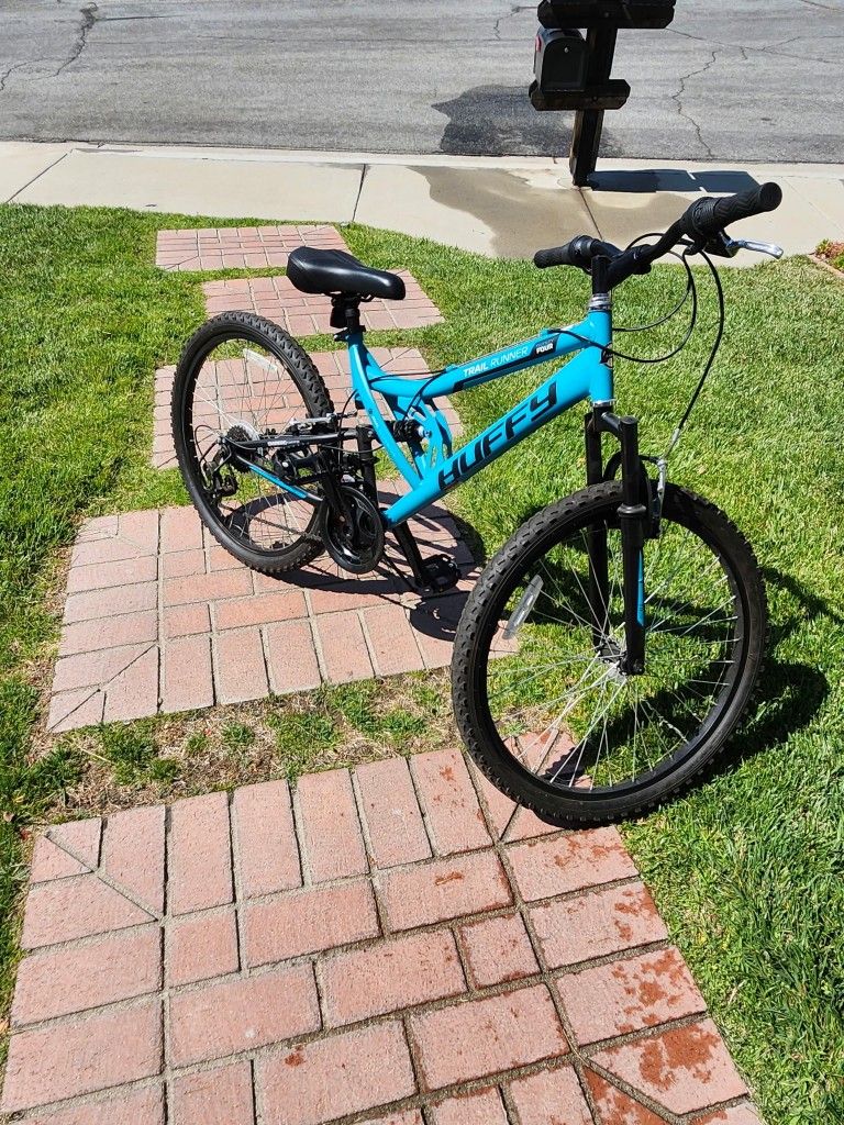 Huffy 24 Inch Trail Runner Mountain Bike