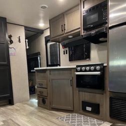 2022 Jayco Flight SLX  8 284 BHS Gray/Black/White