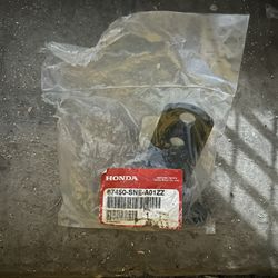 Brand New Genuine Honda Front Door Hinge (Left Side)