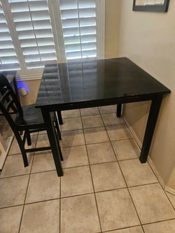Dinner Table with 4 chairs.