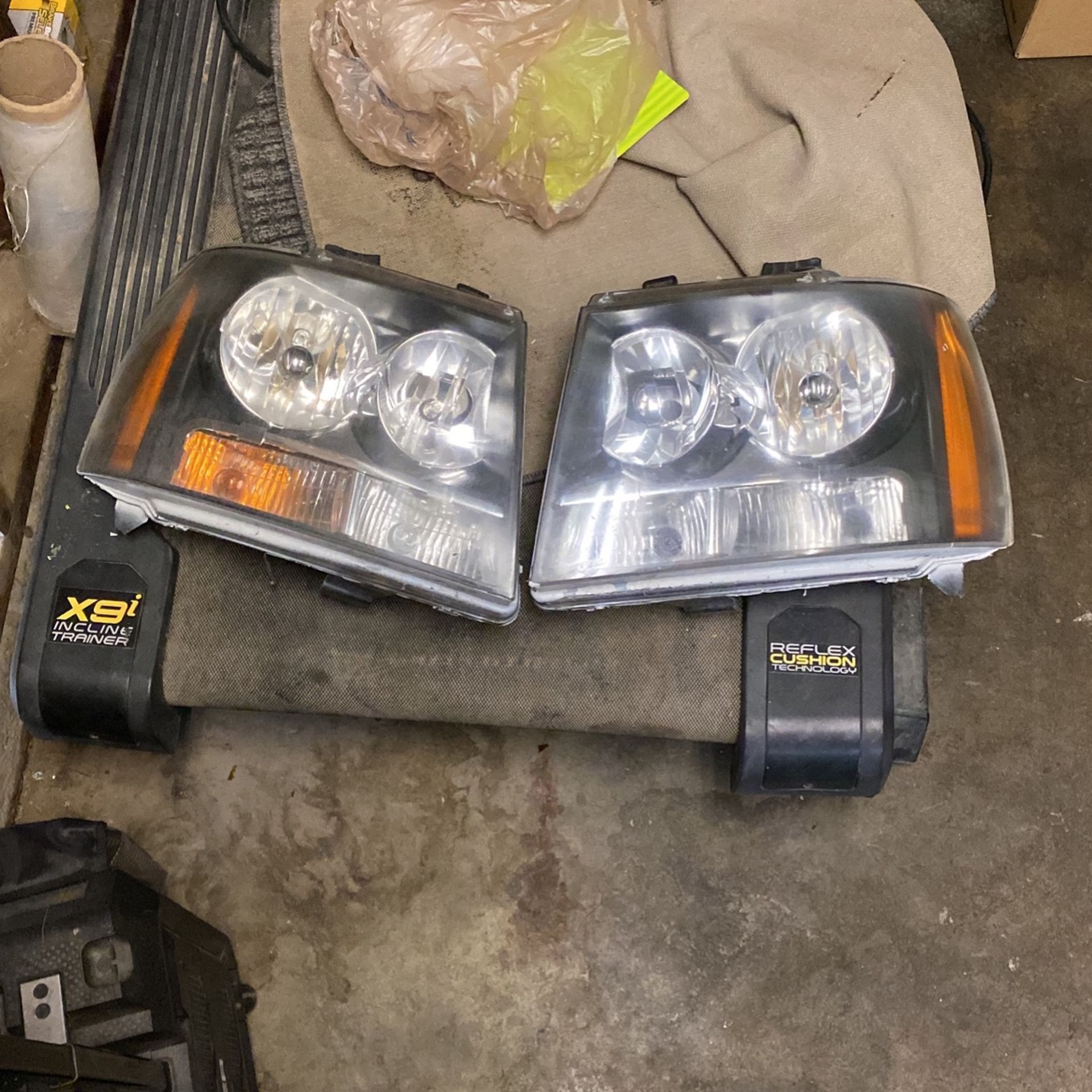 07-14 Chevrolet Headlights Tahoe Suburban