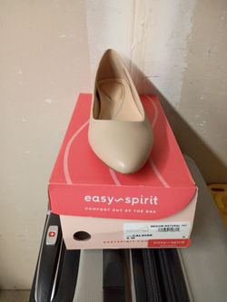 Easy Spirit Caldise Pump Size 6W Natural