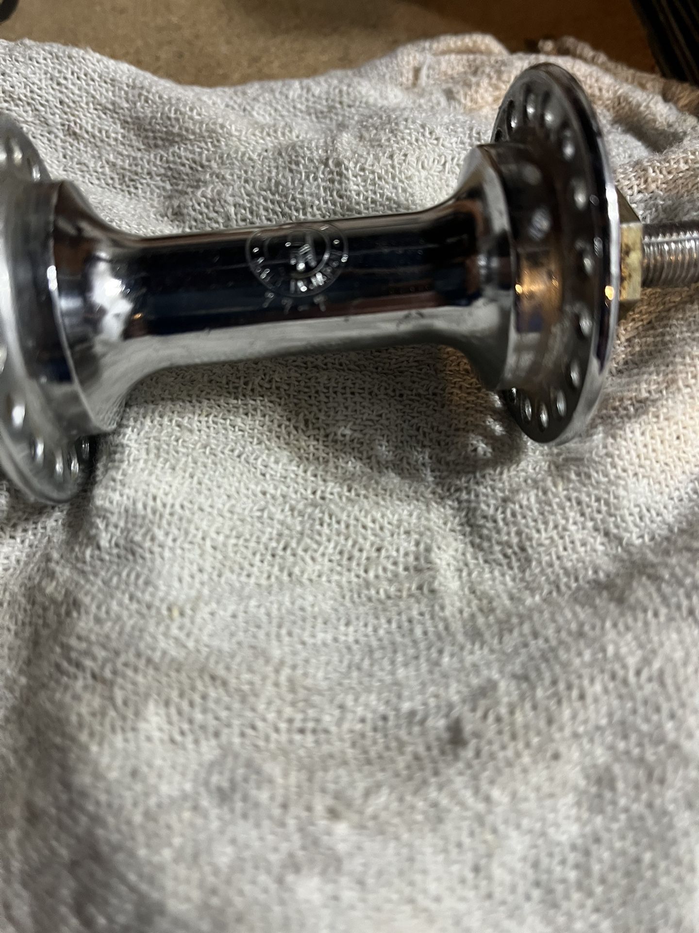 Chair Front Hub