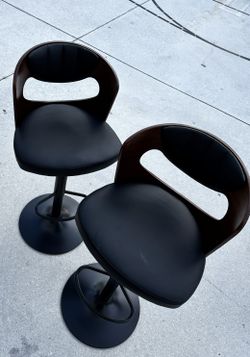 Modern Complete Bistro Table Set (2 Swivel Bar Stools + Table)