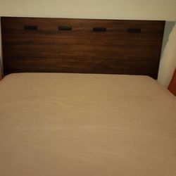King Size Solid Wooden Bed 