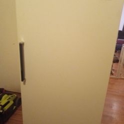 Deep Freezer, Wash Machine, Refrigerator 