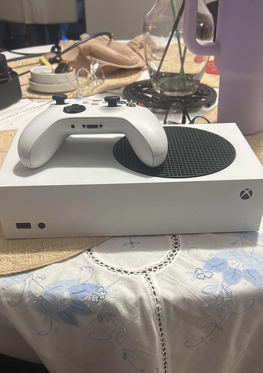 Xbox Series S Fantastic Condition