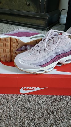 Nike Air Max 95 - Size 8W