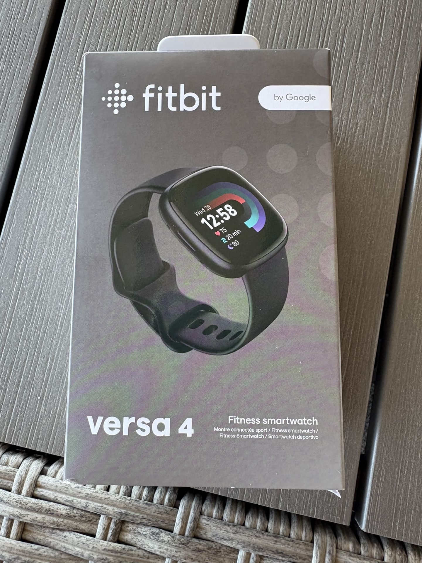 FITBIT VERSA 4
