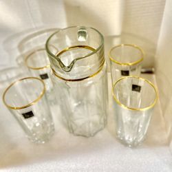 Vintage Circleware 1.5Q Pitcher And 4 Cups 16oz Each
