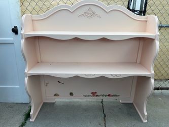 Desk with Hutch