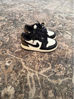 Nike mochas toddler