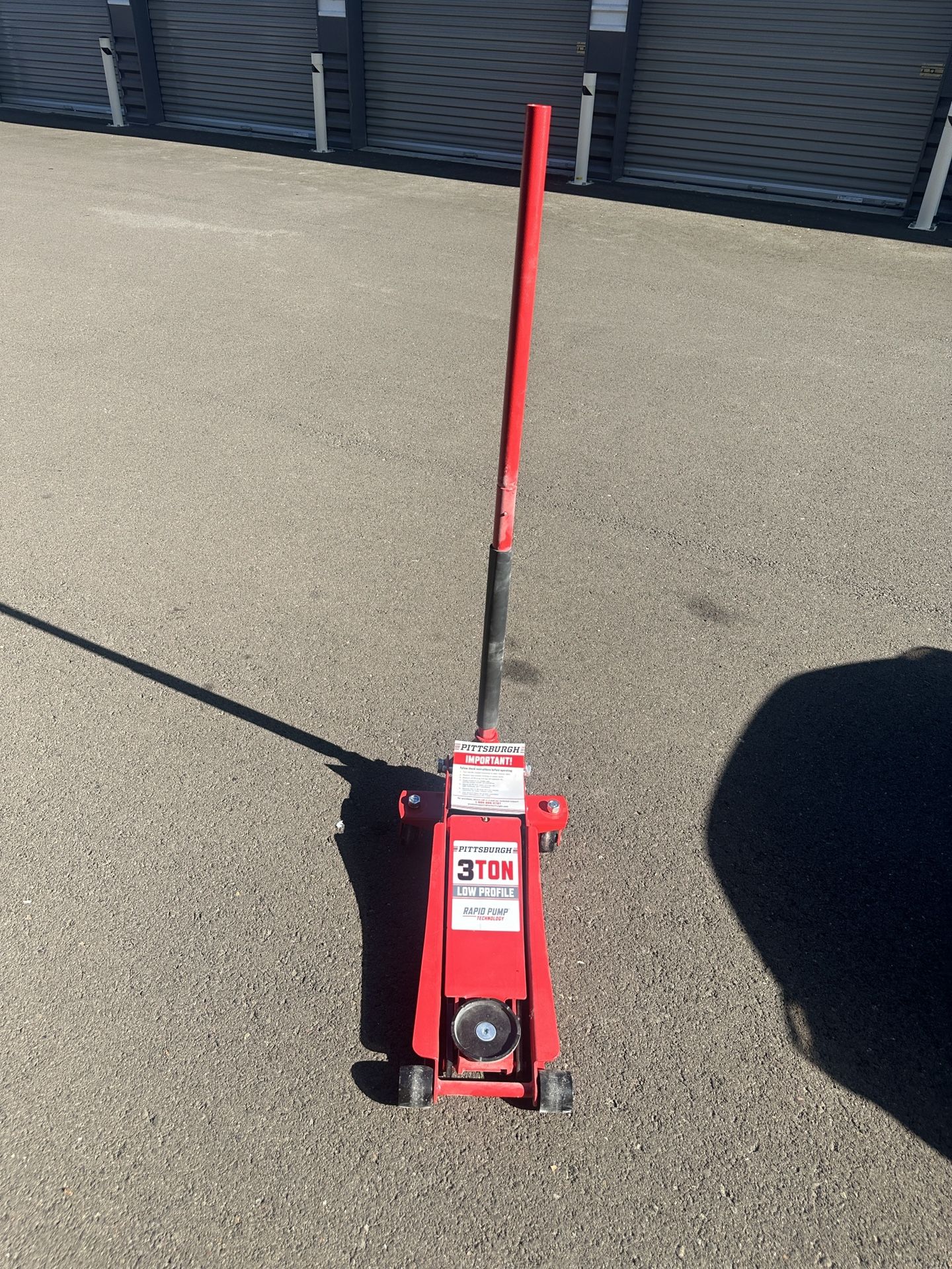 Pittsburgh Automotive 3 Ton Heavy Duty Ultra Low Profile Steel Floor Jack with Rapid Pump Quick Lift. 