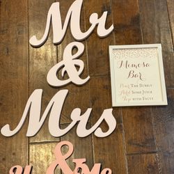 Mr & Mrs Sign 