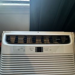 Window AC Unit