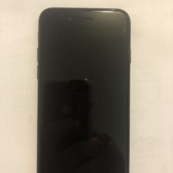 iPhone 7 32GB Unlocked For Any Carrier!