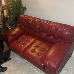 Loveseat, Red