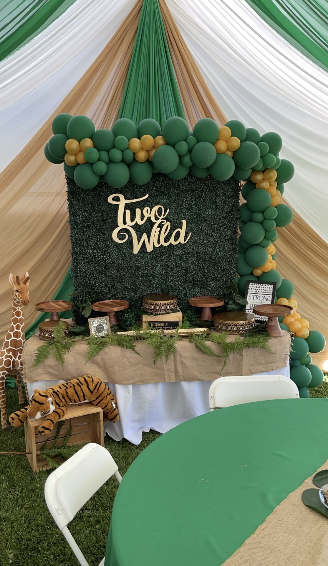 Dessert Table/party Decor/two Wild Decor/baby Shower/safari Theme/butterfly Party/Mesa De Postres/party Decor/baby Shower Decor/wild One Party/30th
