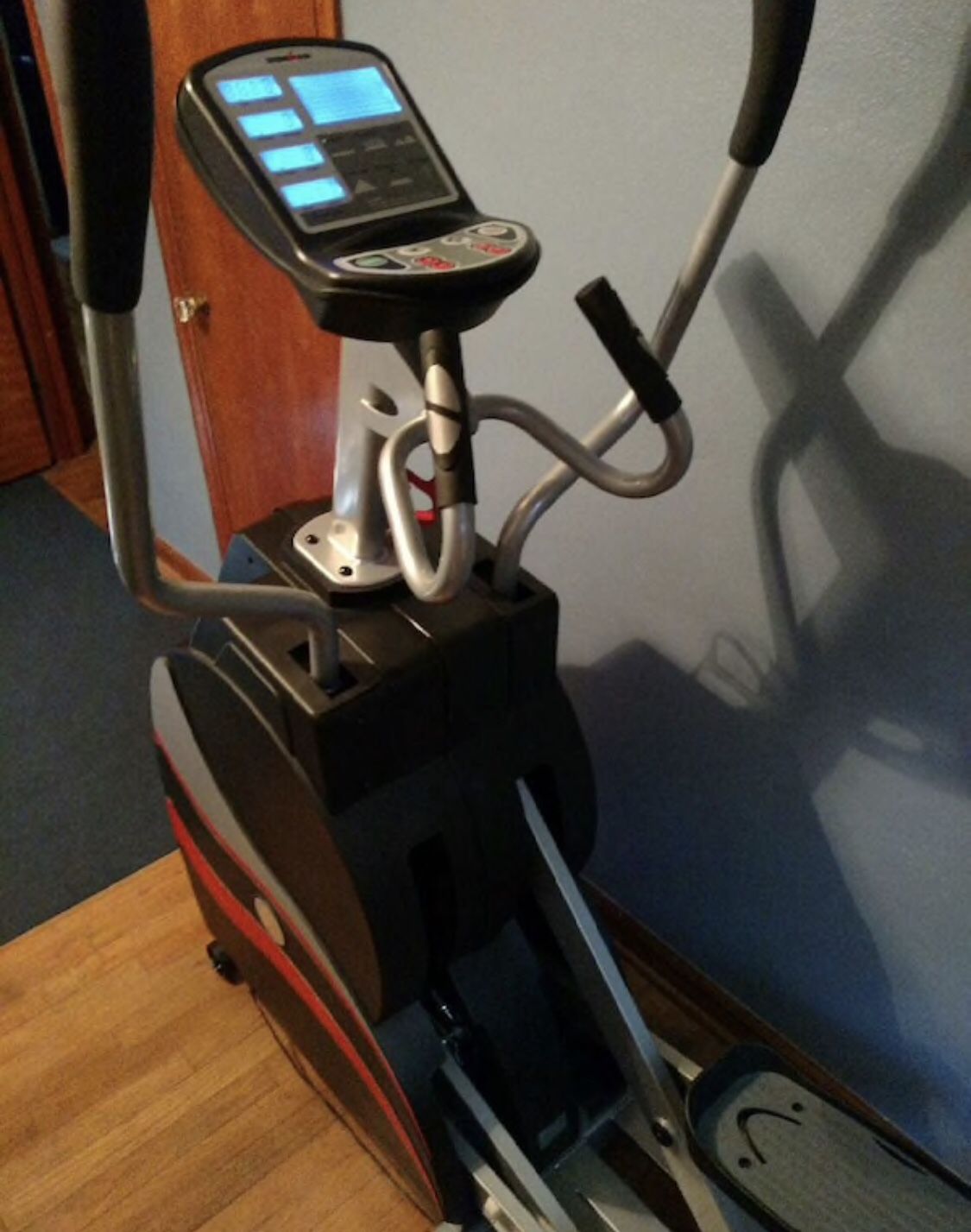Ironman Evo1 Elliptical for Sale in Powder Springs, GA OfferUp