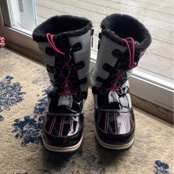Girl Snow Boots Size 3