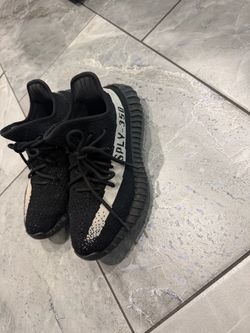 Yeezys size 7 man