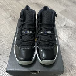 Jordan 11 Space Jam Size 6Y