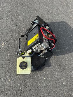 07-17 Lexus LS460 OEM ABS Anti-Lock Brake Pump Module