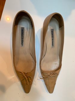 Manolo Blahnik size 38