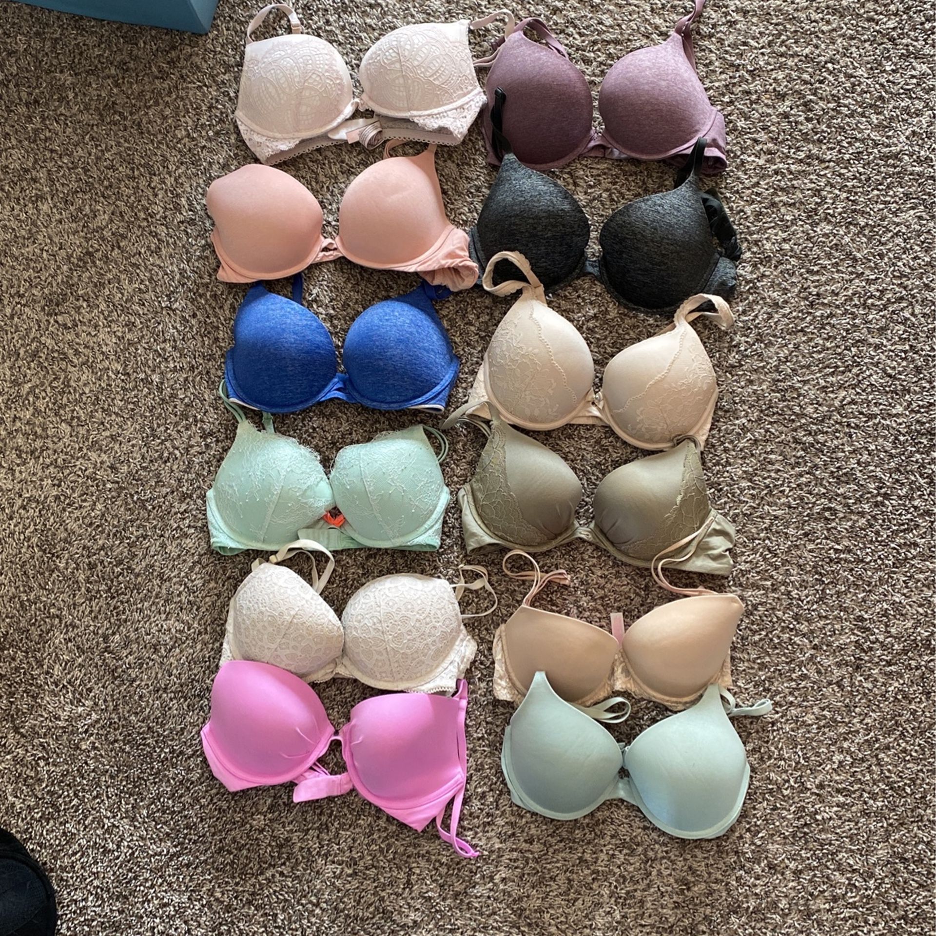 Victoria's Secret bra size 38DDD for Sale in Clayton, NC - OfferUp