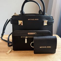 Michael Kors Purse Bag And Wallets