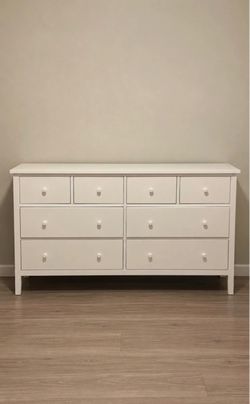 Bedroom Set:  Dresser  Queen Bed & Mattress