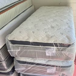 Twin Size Mattress Pillow Top 14 Inches Excellent Comfort New From Factory With it’s Plastic Available in All Size Delivery Same Day