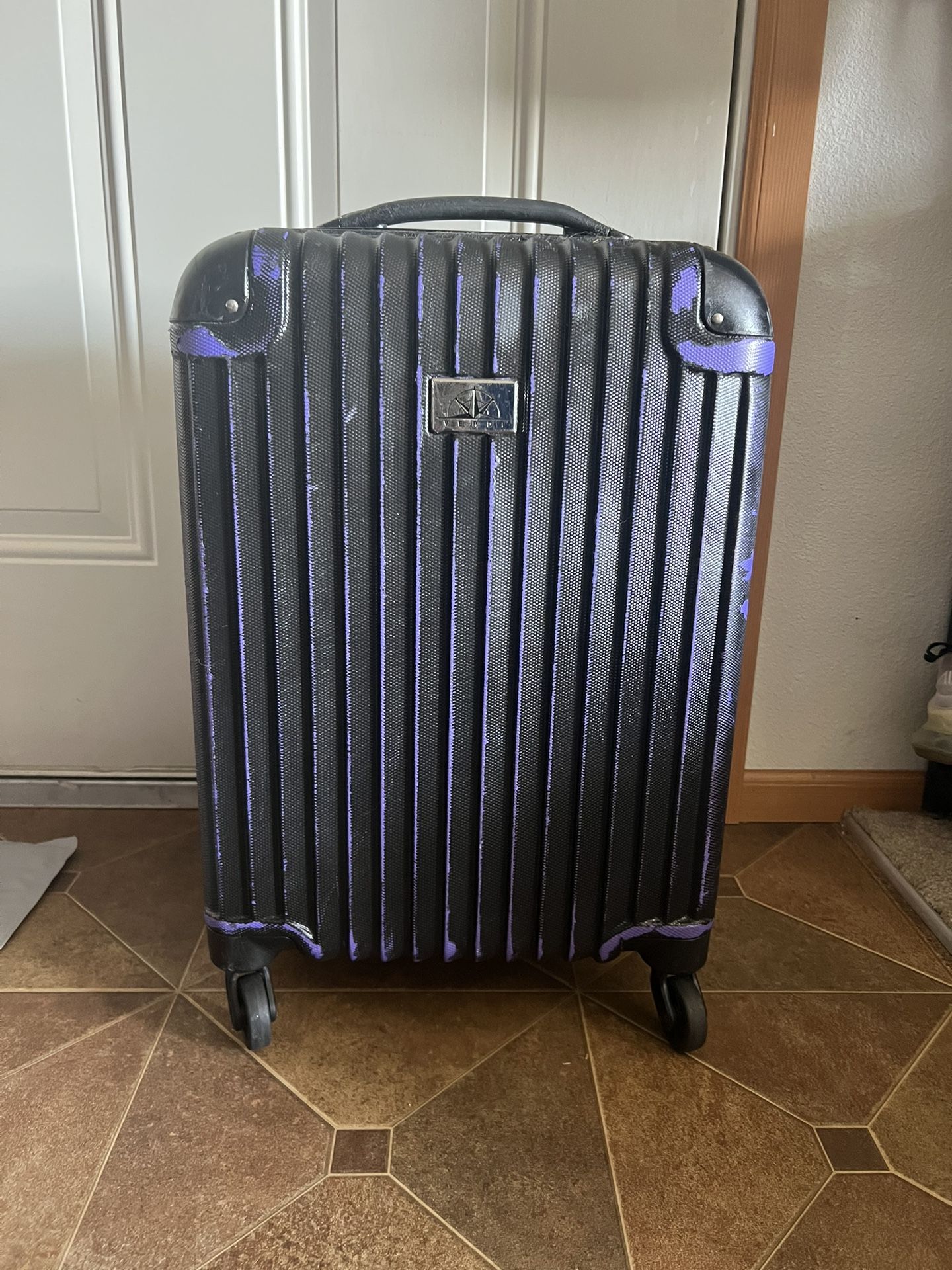 Black Carry On Suit Case