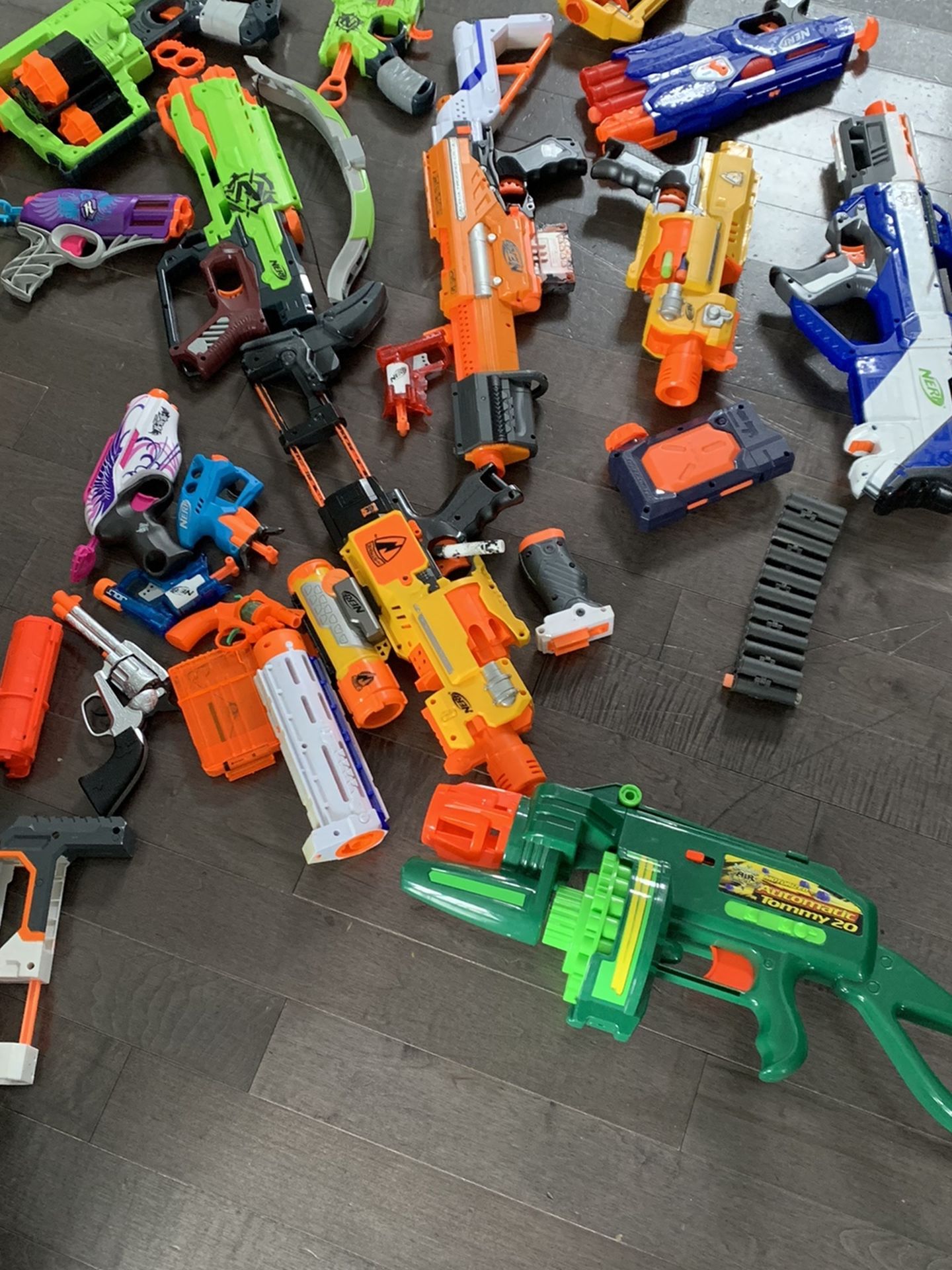 14 Nerf Guns And Accessories