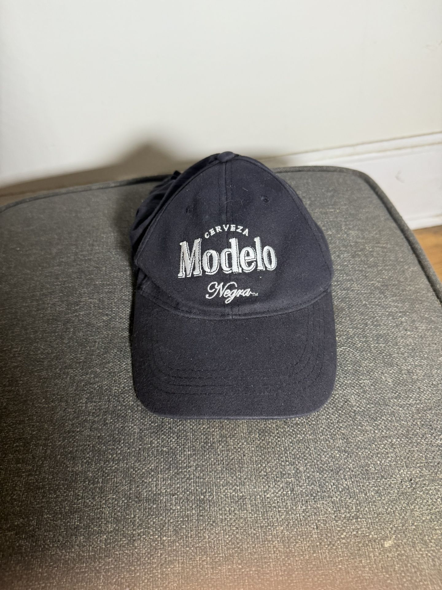 MODELO HAT