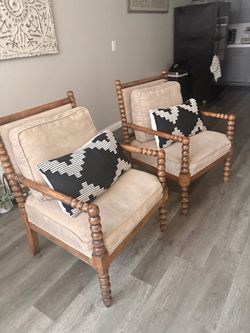 Accent chair