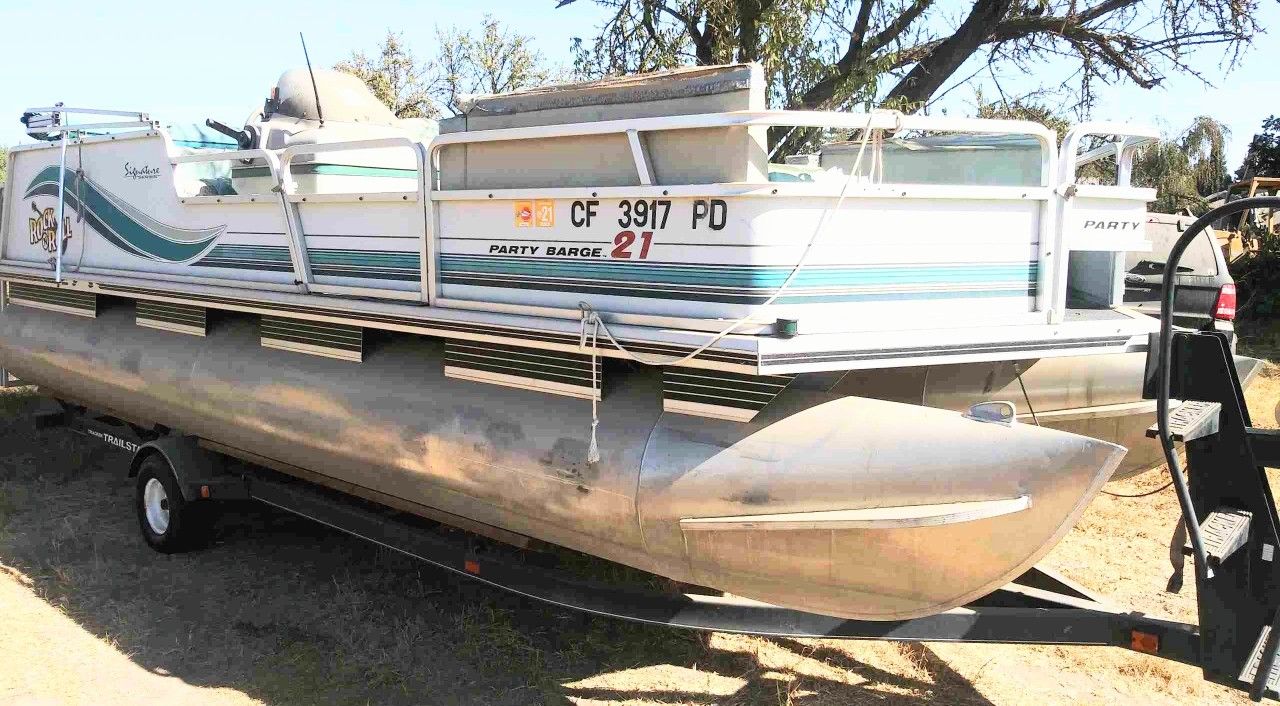 1997 Suntracker Party Bardge 21 Ft