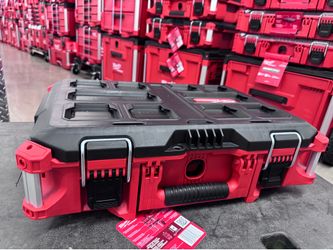 Milwaukee packout tool box