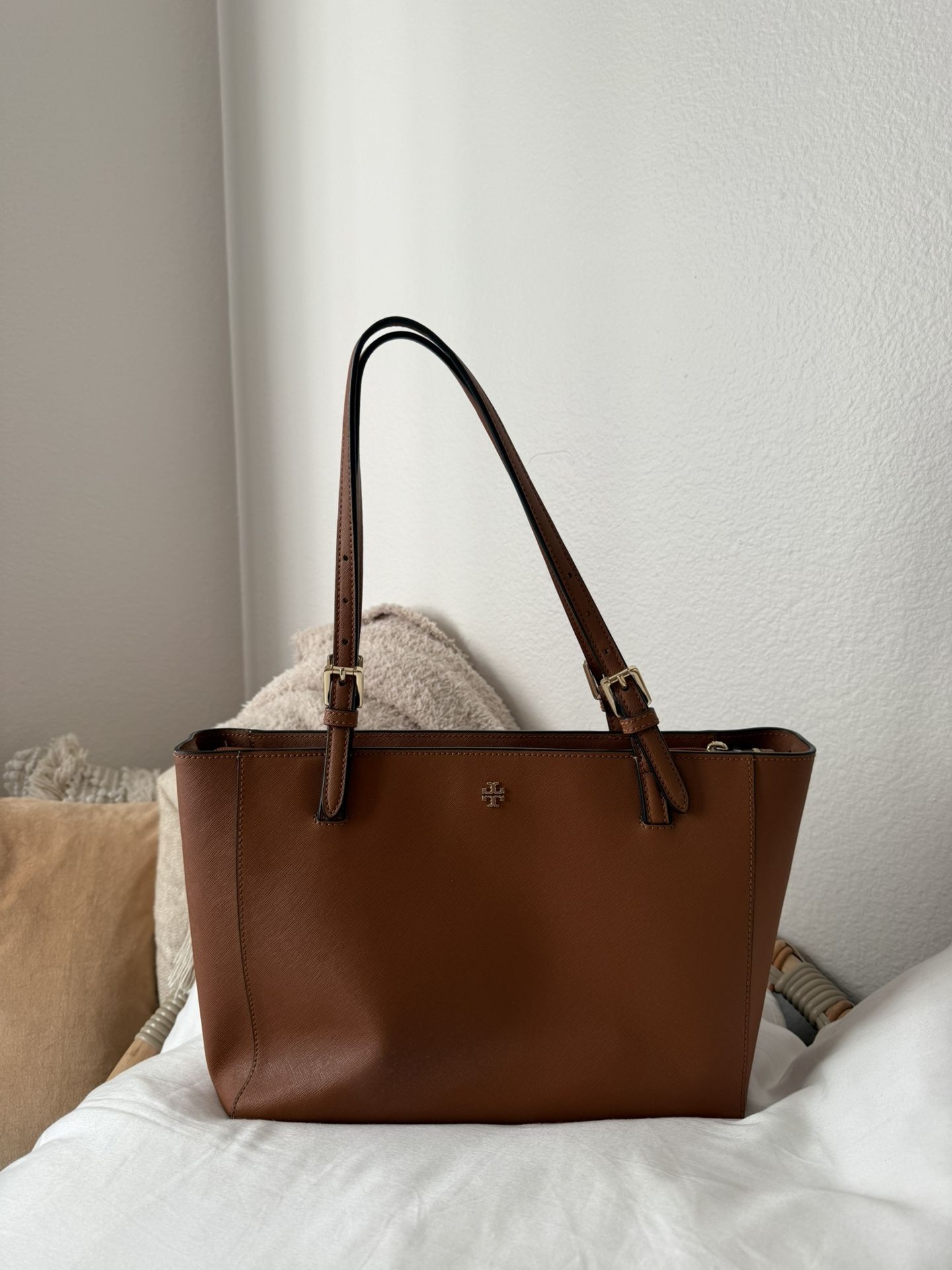 Tory Burch Tote Bag (very good condition)