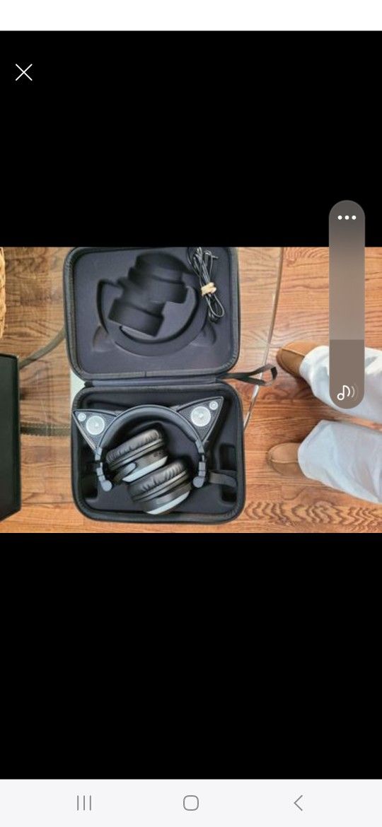 BROOKSTONE wired multicolor also with outside