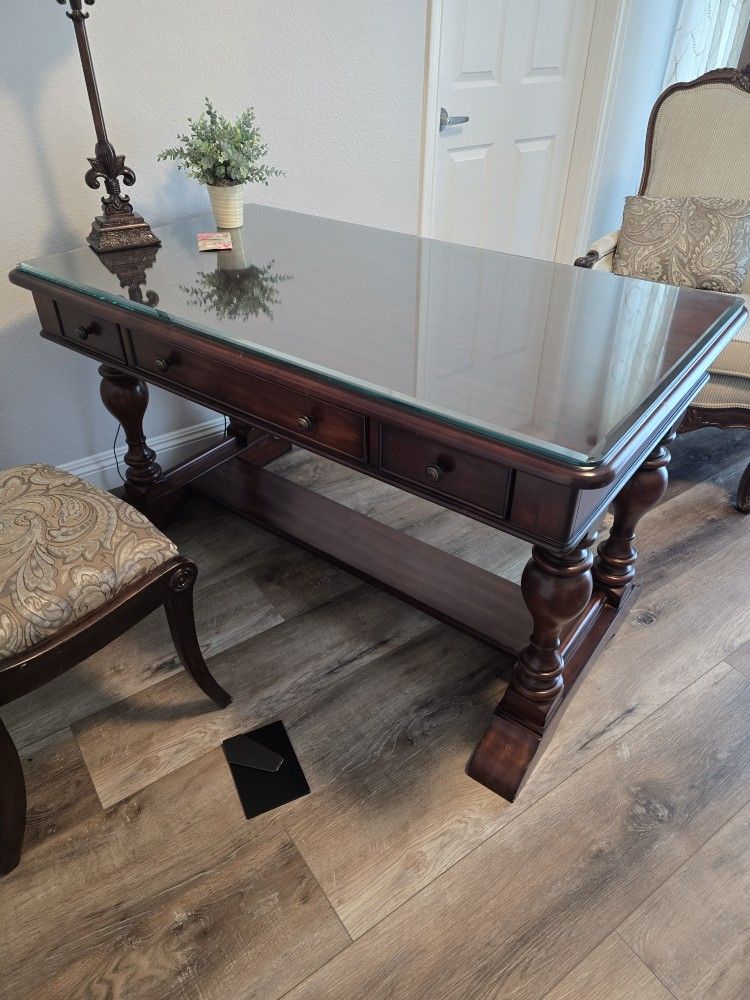 Computer Desk
