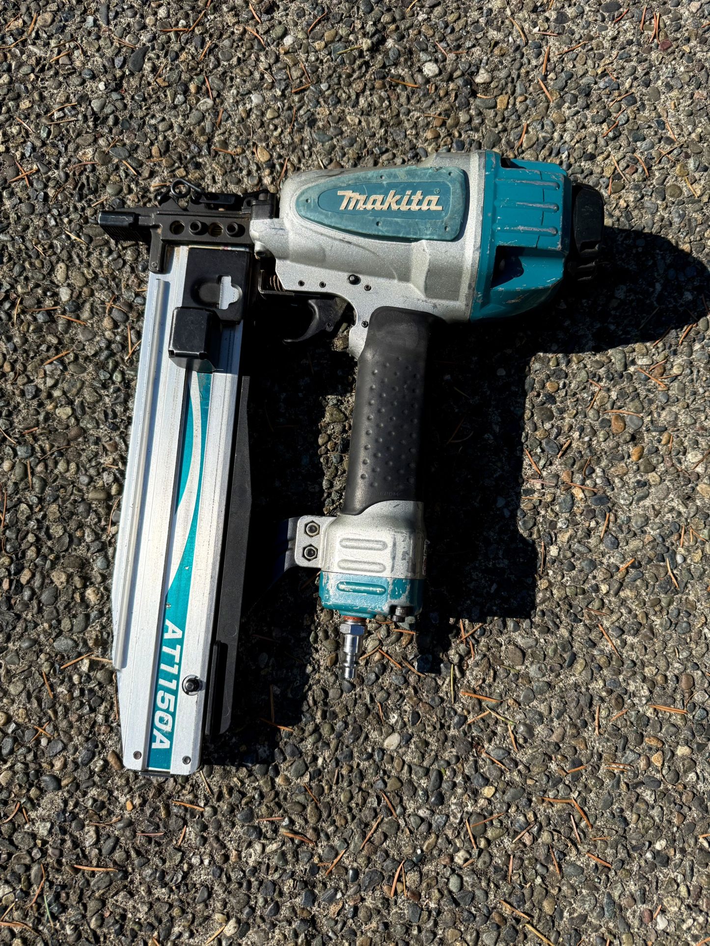 Makita Crown Staple Gun AT1150A