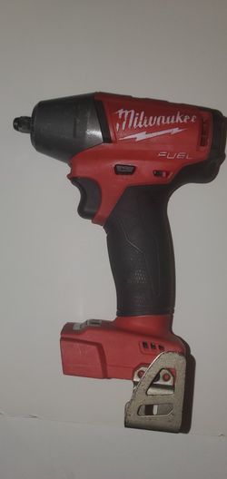 Milwakee M18 FUEL™ 3/8" Compact Impact Wrench w/ Friction Ring