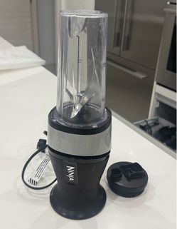 Ninja Fit Compact Personal Blender with 16oz Cup