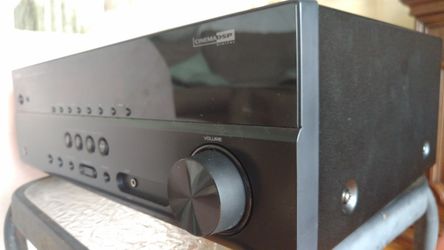 Yamaha receiver like new