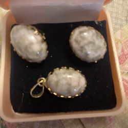 Gold Earring /Pendant Set