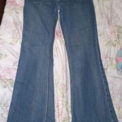 Levi's Juniors size 12 1/2 Plus Jeans